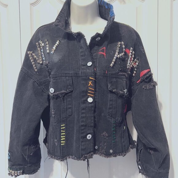 Denimland-Cropped Distressed Black Denim/Jean Studded Jacket-Lips-Eyes-Rainbow - Picture 1 of 16